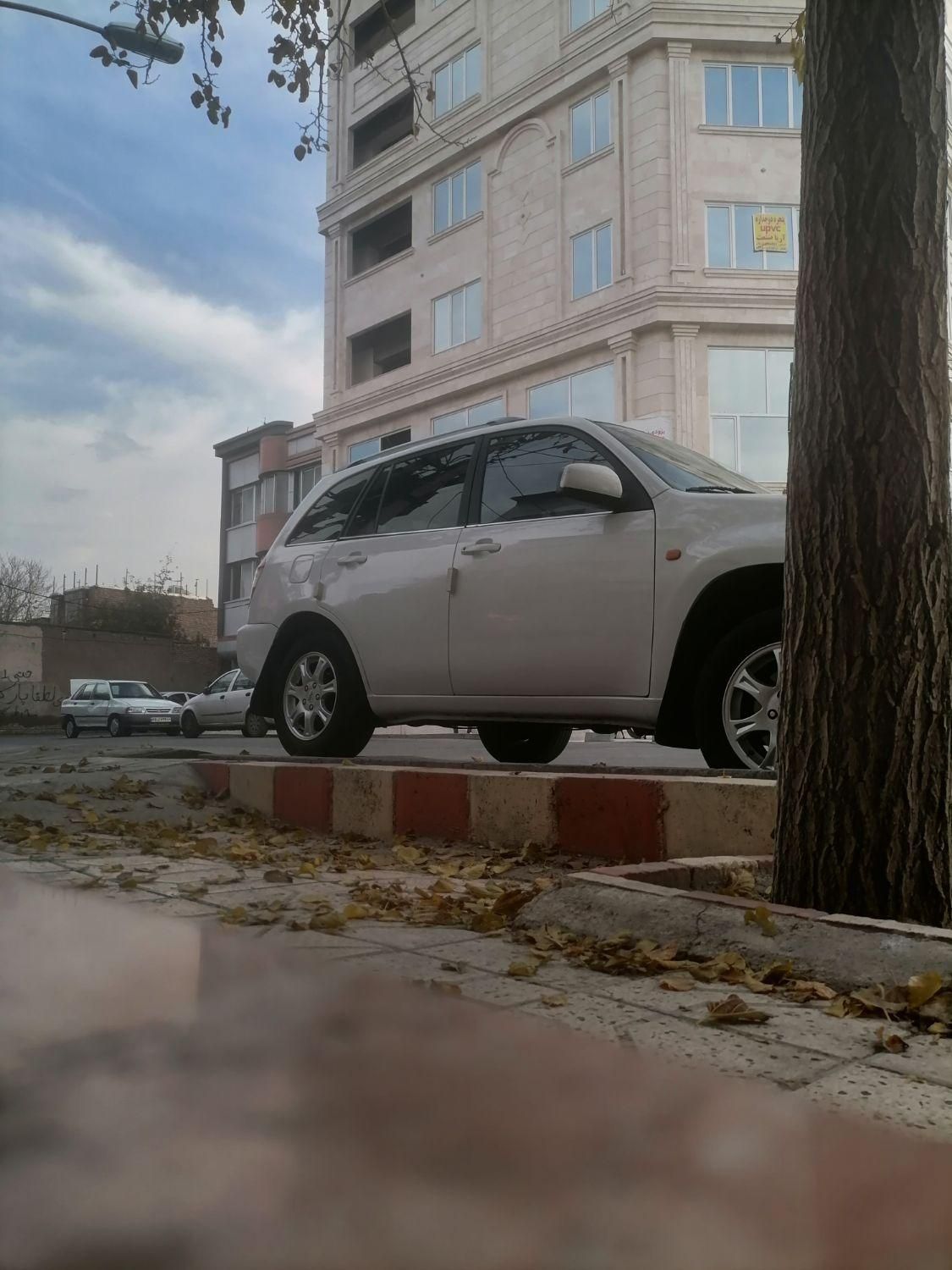 ام وی ام X33 دنده‌ای ساده - 1391