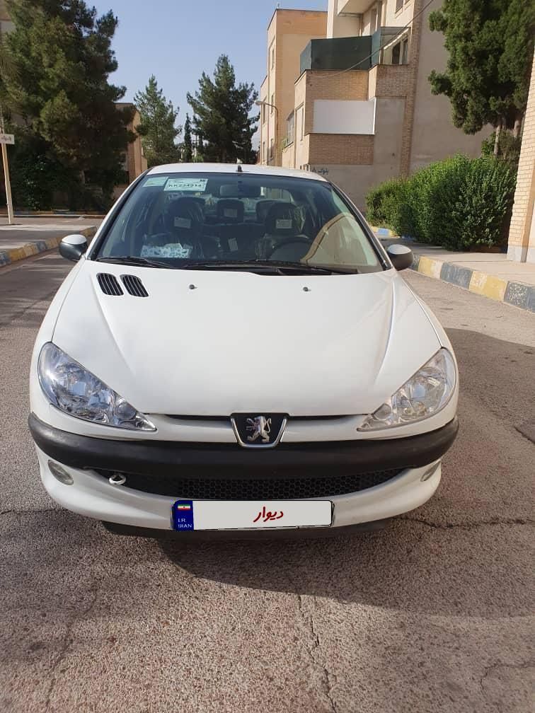 پژو ۲۰۶ صندوق دار v8 - 1395