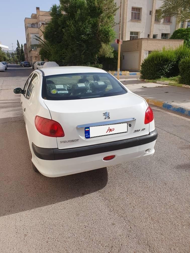 پژو ۲۰۶ صندوق دار v8 - 1395