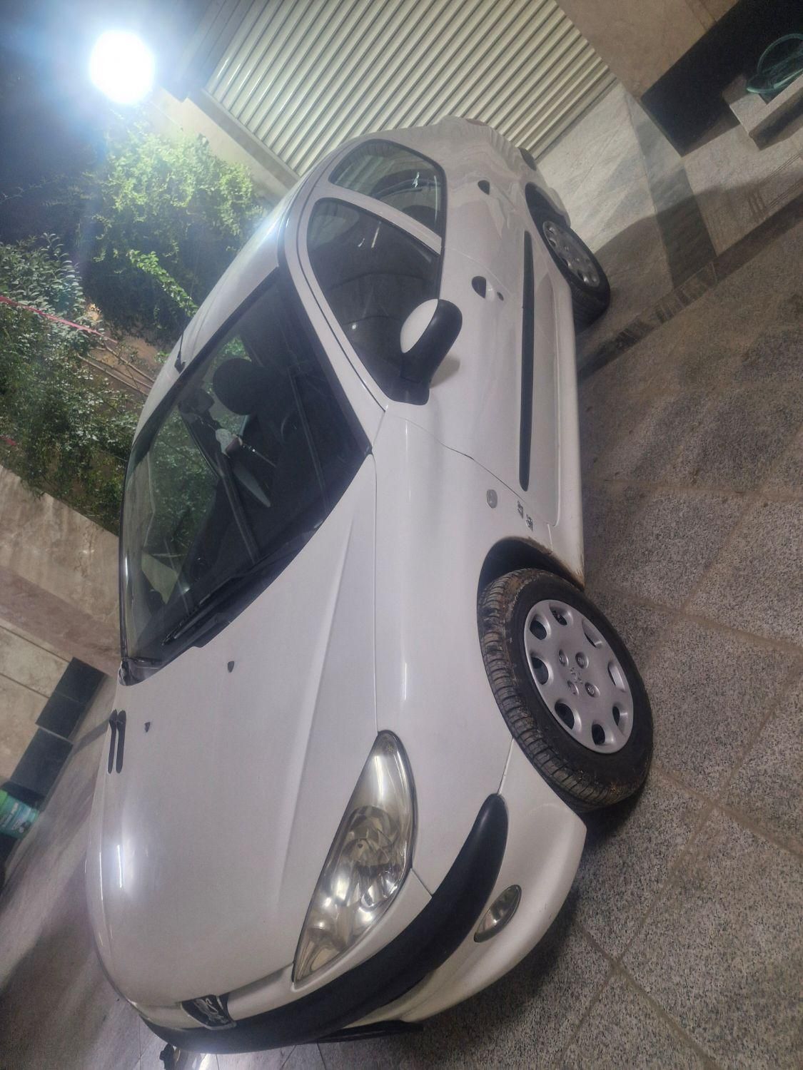 پژو ۲۰۶ صندوق دار v8 - 1396