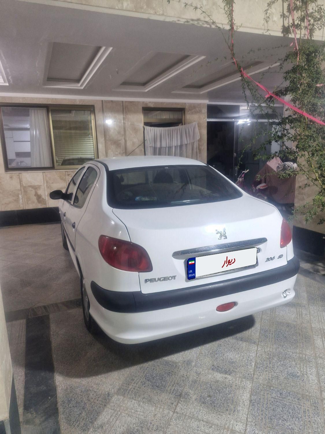 پژو ۲۰۶ صندوق دار v8 - 1396