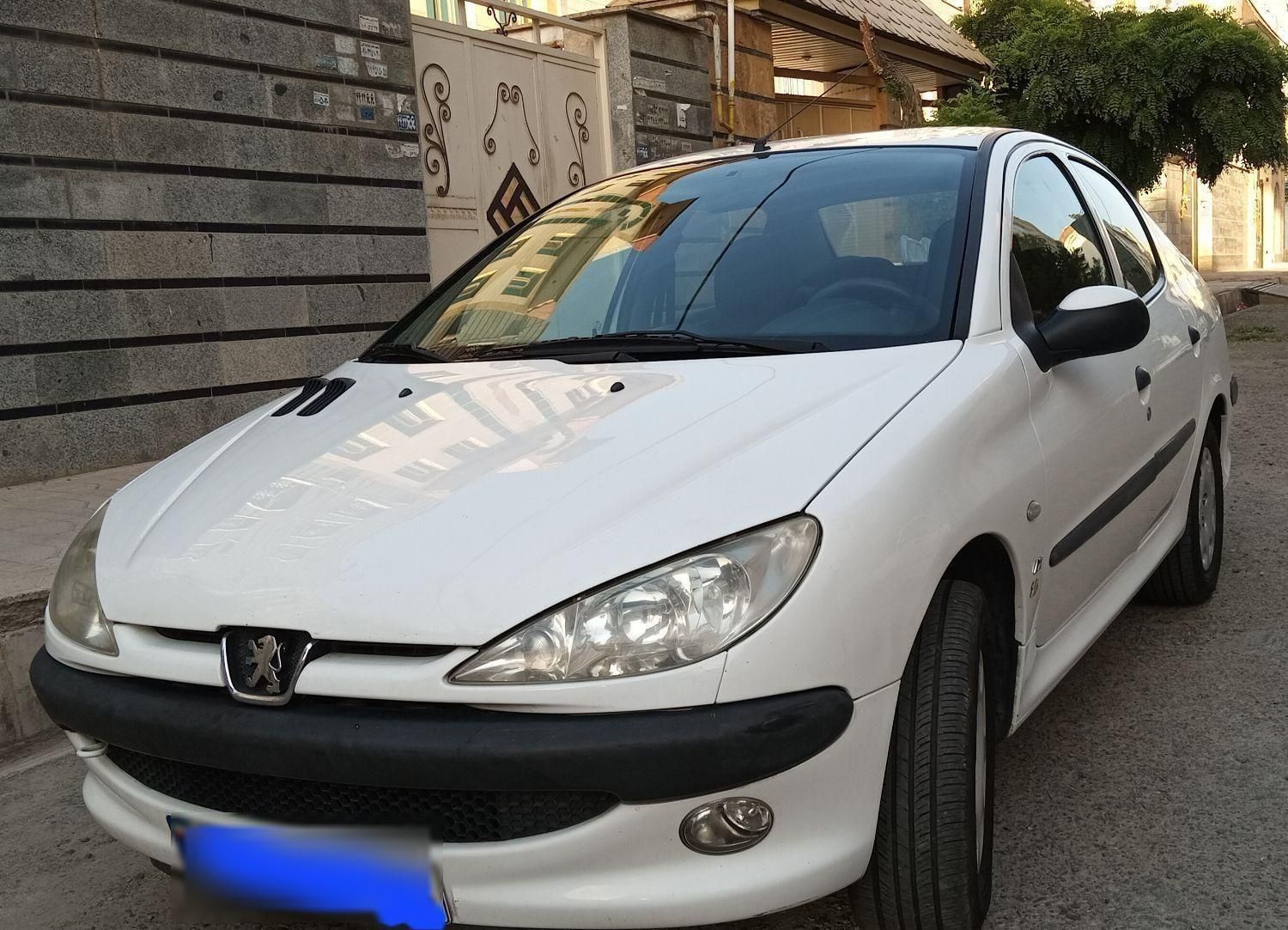 پژو ۲۰۶ صندوق دار v8 - 1396