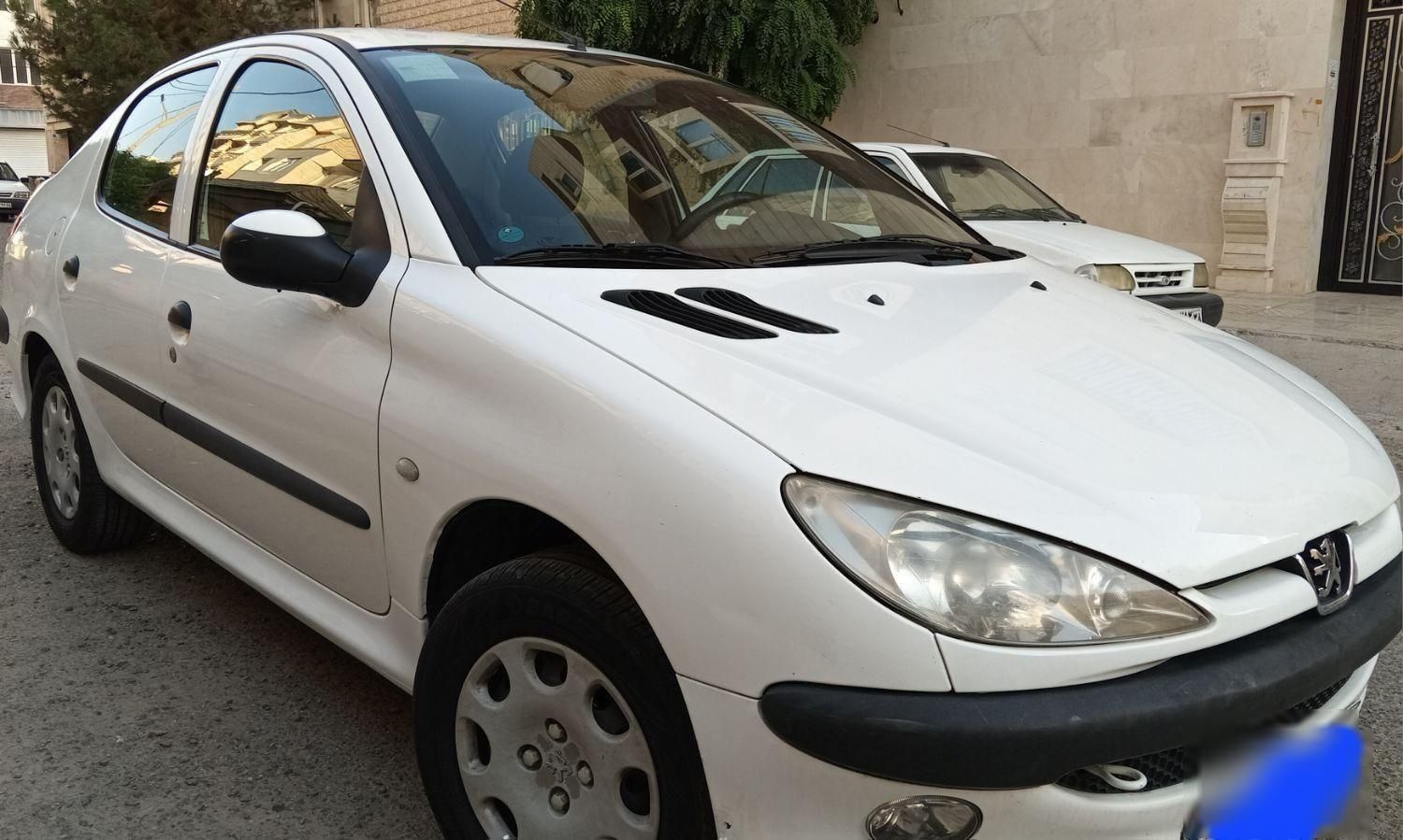پژو ۲۰۶ صندوق دار v8 - 1396