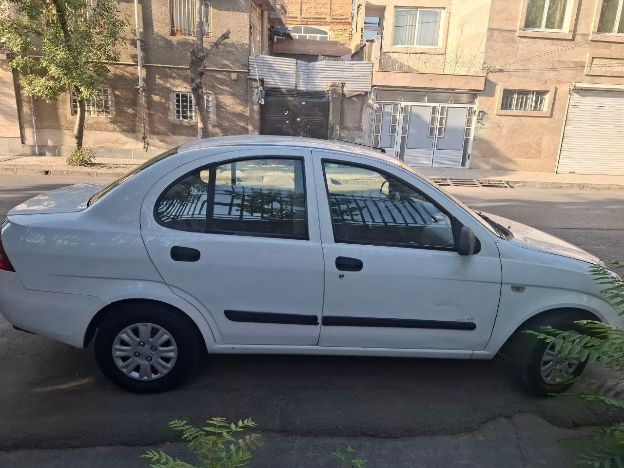 تیبا صندوق دار SX - 1392