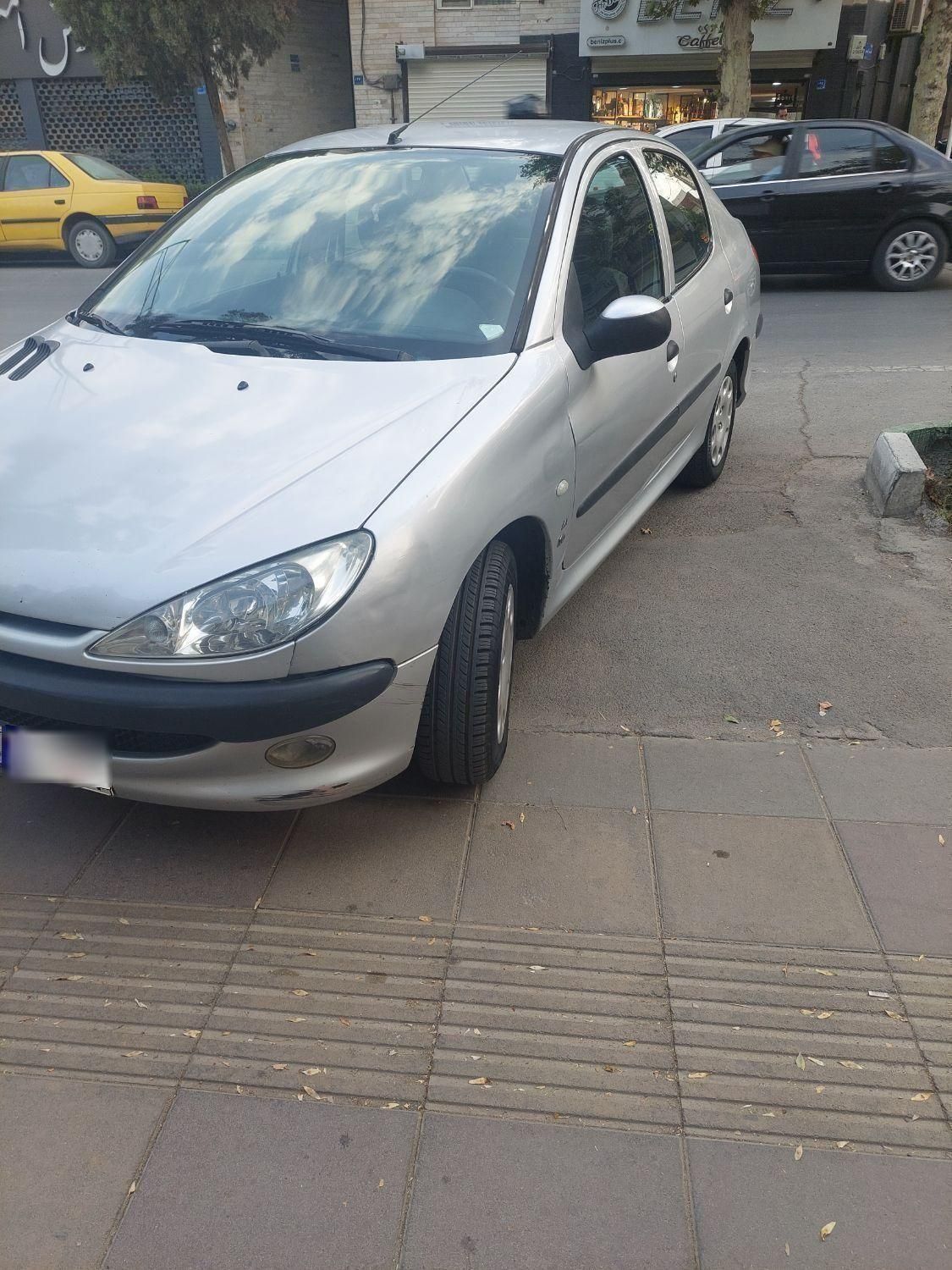 پژو ۲۰۶ صندوق دار v8 - 1393