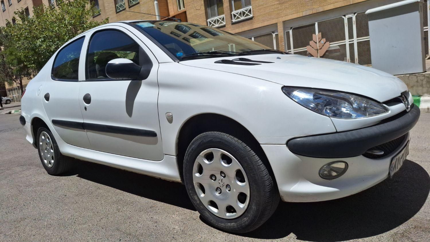 پژو ۲۰۶ صندوق دار v8 - 1398