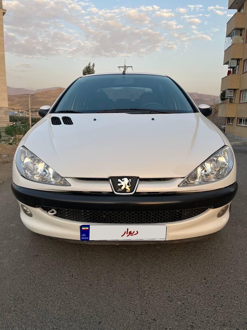 پژو ۲۰۶ صندوق دار v8 - 1395