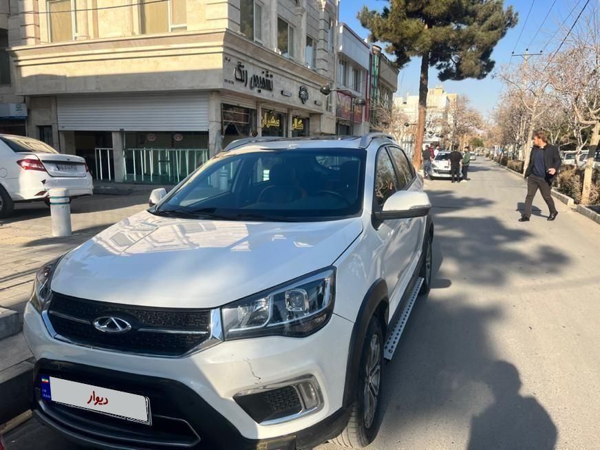 ام وی ام X22 دنده‌ای لاکچری - 1396