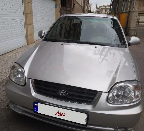 هیوندای ورنا دنده‌ ای - 1383