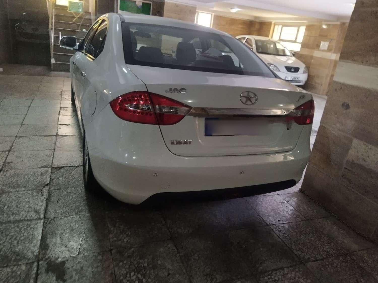 خودرو جک، J5 آگهی ann_19747588