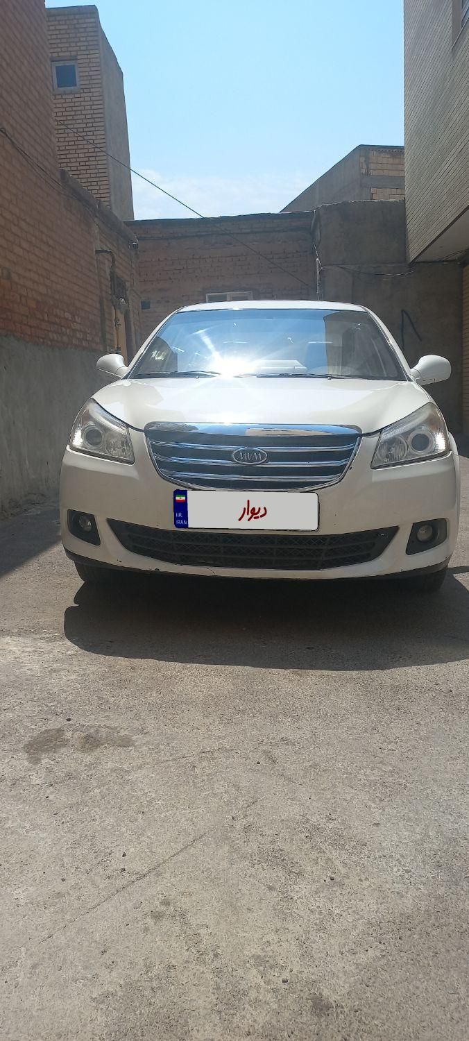 ام وی ام 550 اتوماتیک - 1395