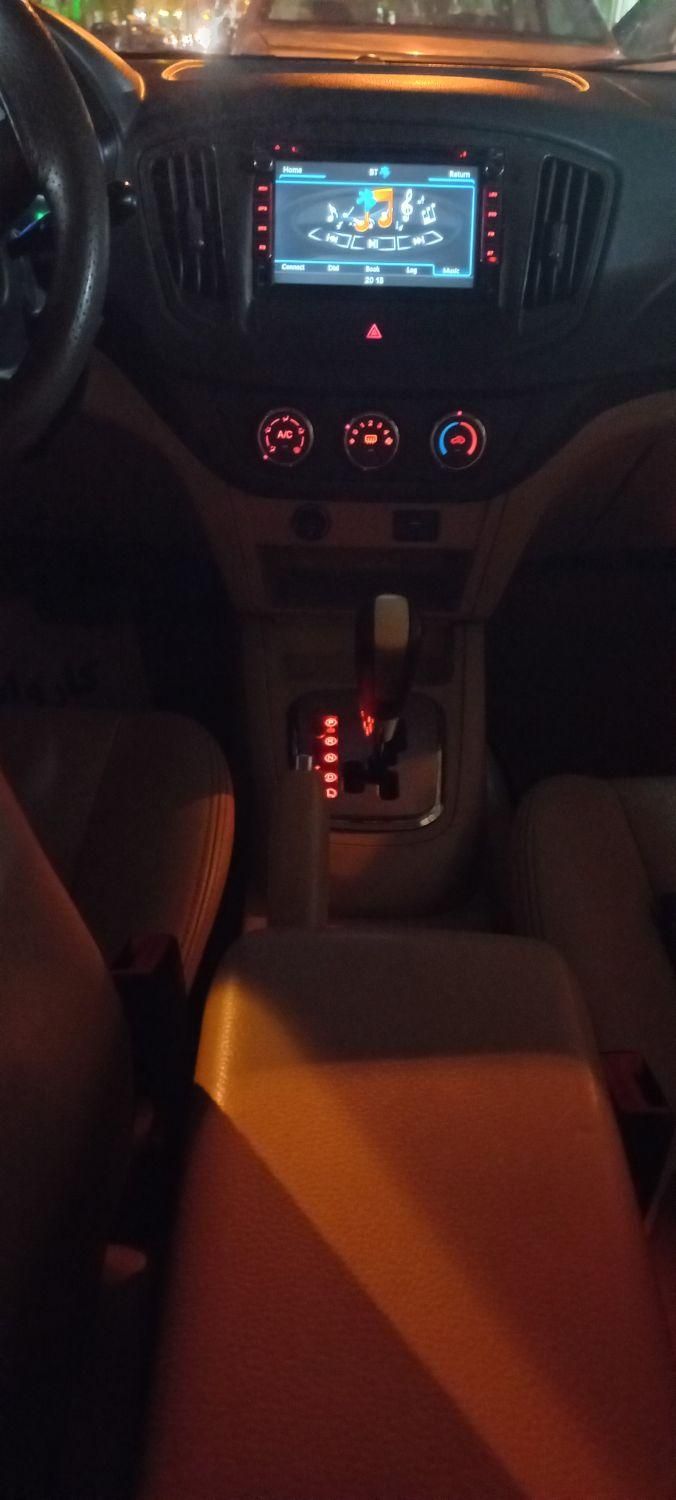 ام وی ام 550 اتوماتیک - 1395