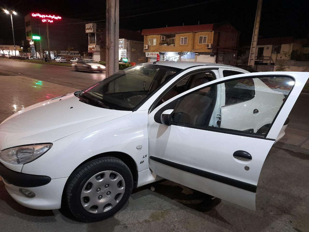 پژو ۲۰۶ صندوق دار v8 - 1395
