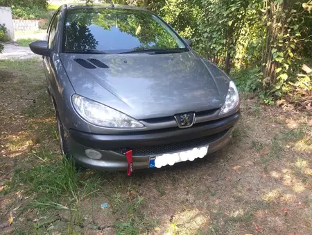 پژو ۲۰۶ صندوق دار v20 - 1388