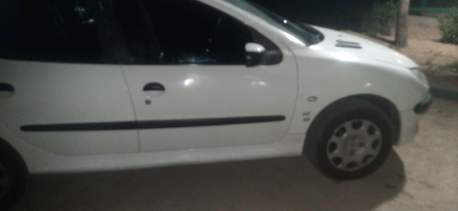 پژو ۲۰۶ صندوق دار v8 - 1389