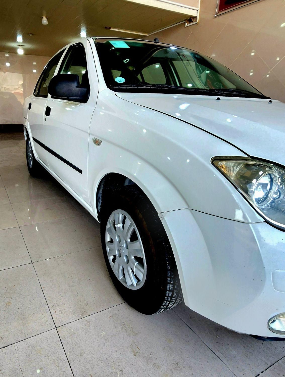 تیبا صندوق دار SX - 1400