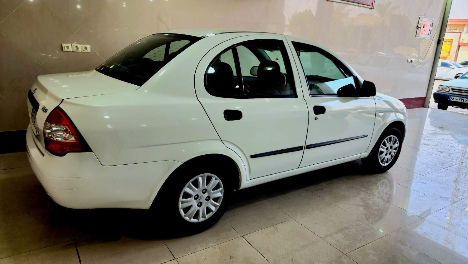تیبا صندوق دار SX - 1400
