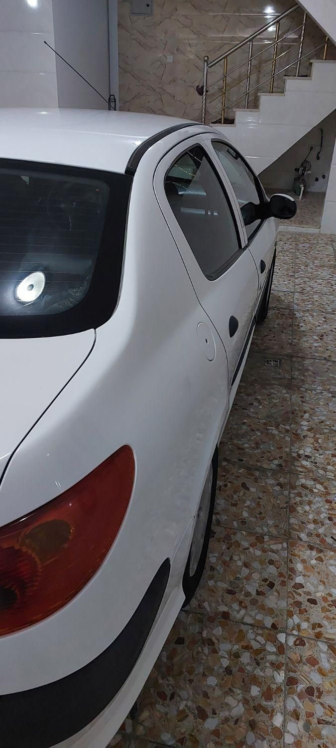پژو ۲۰۶ صندوق دار v8 - 1393