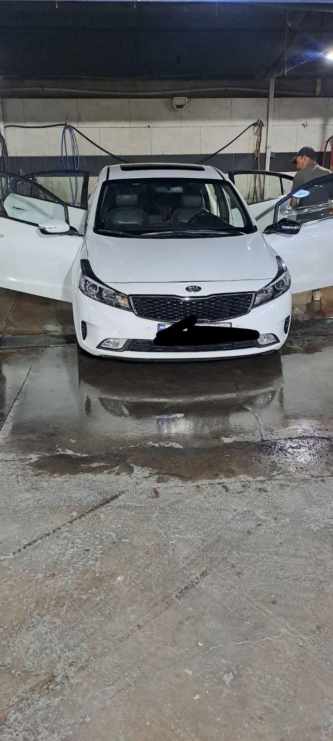 کیا سراتو 2.0 لیتر اتوماتیک GT لاین - 2017