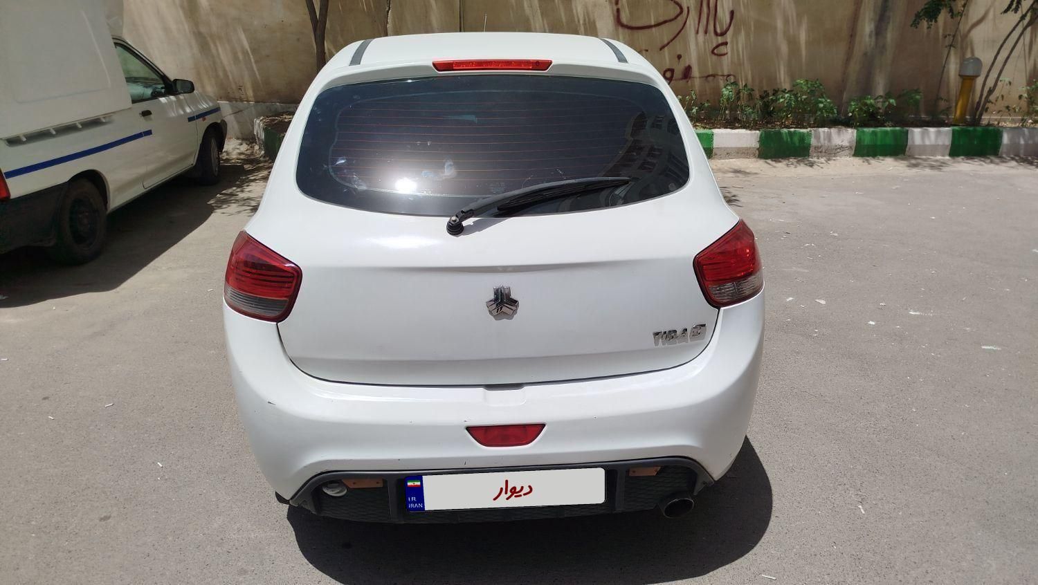خودرو تیبا، 2 آگهی ann_19750607
