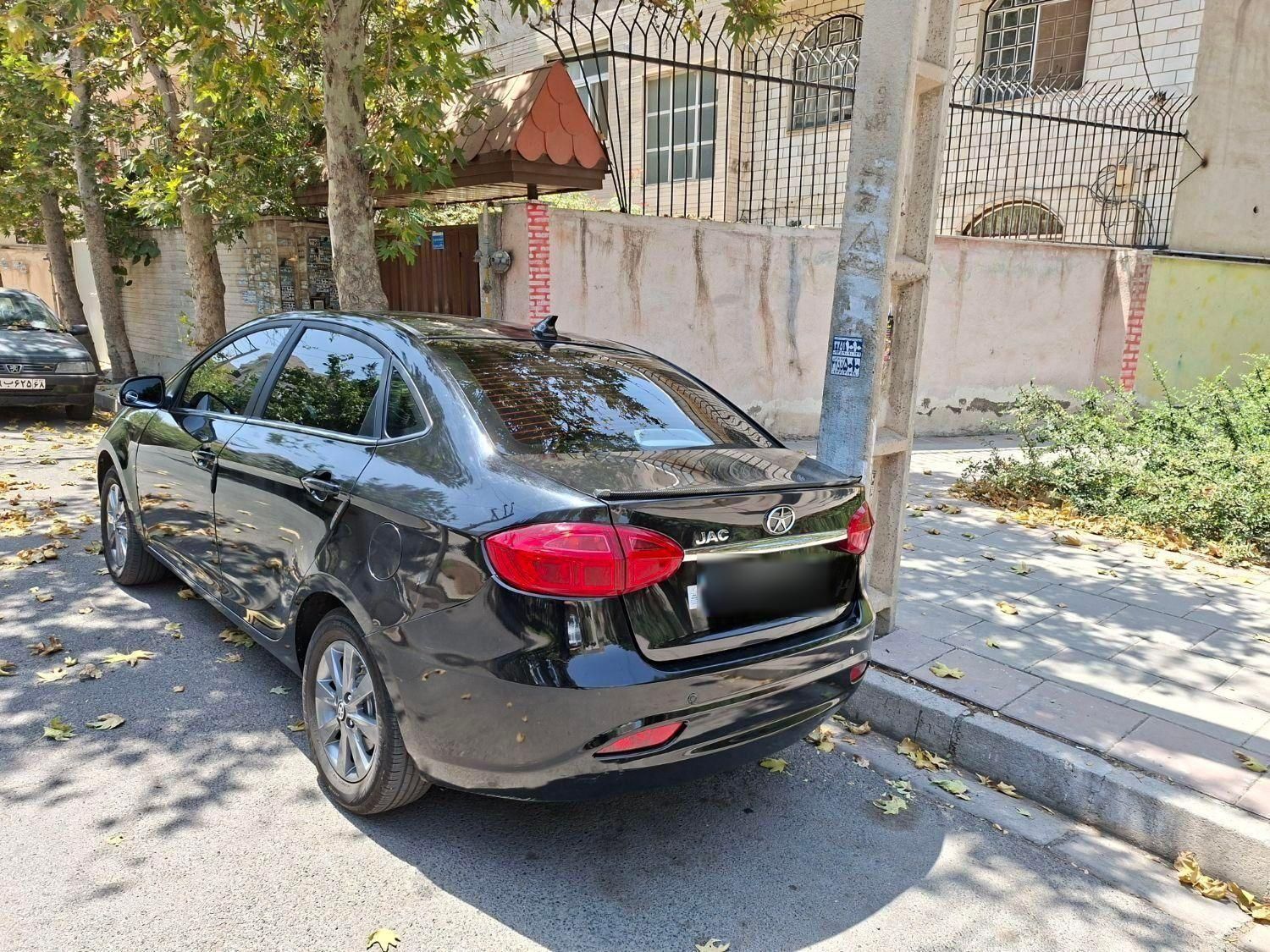 جک J4 اتوماتیک آپشنال - 1402