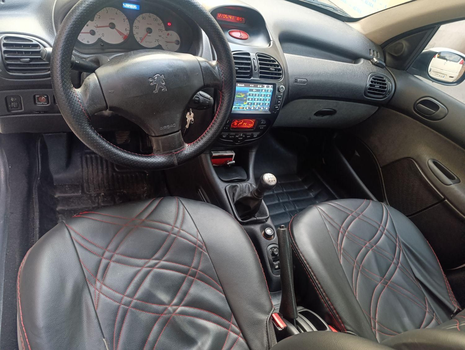 پژو ۲۰۶ صندوق دار v8 - 1390