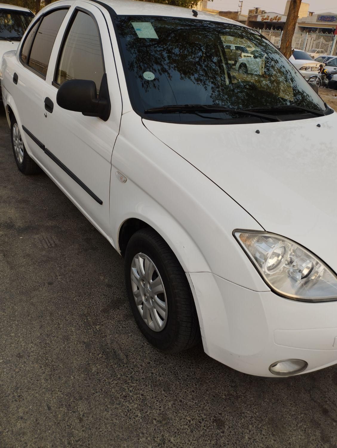 تیبا صندوق دار LX - 1395
