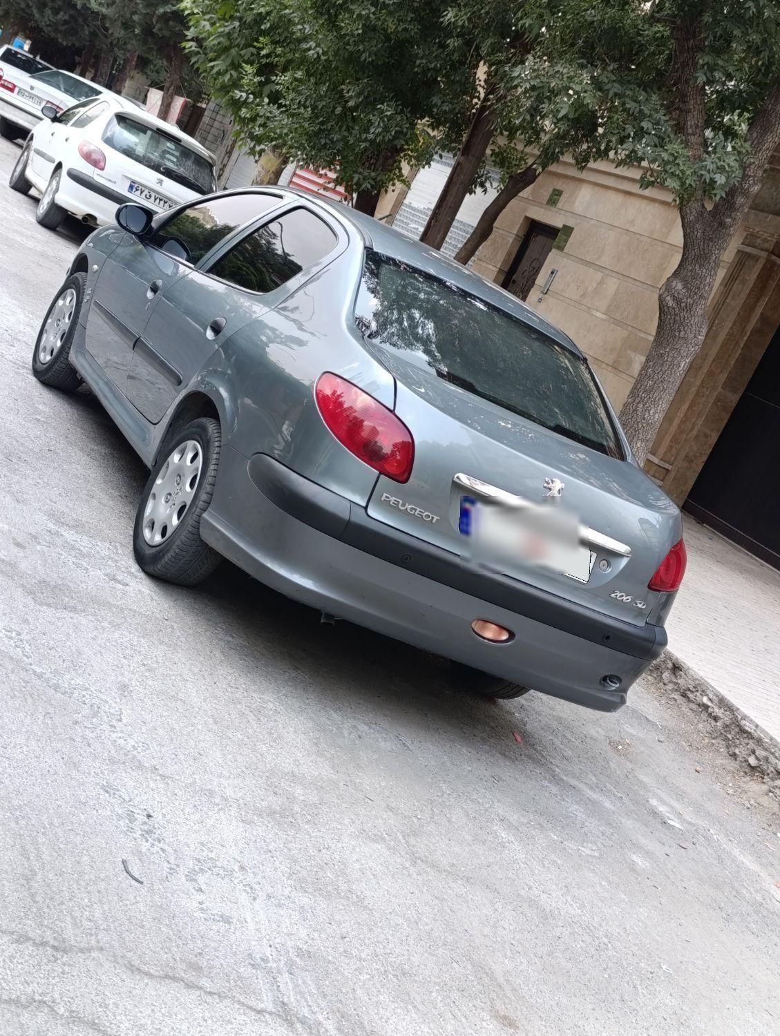 پژو ۲۰۶ صندوق دار v8 - 1396