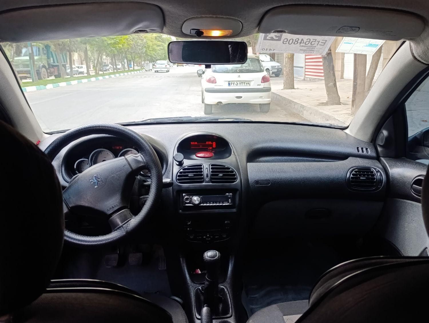 پژو ۲۰۶ صندوق دار v8 - 1396
