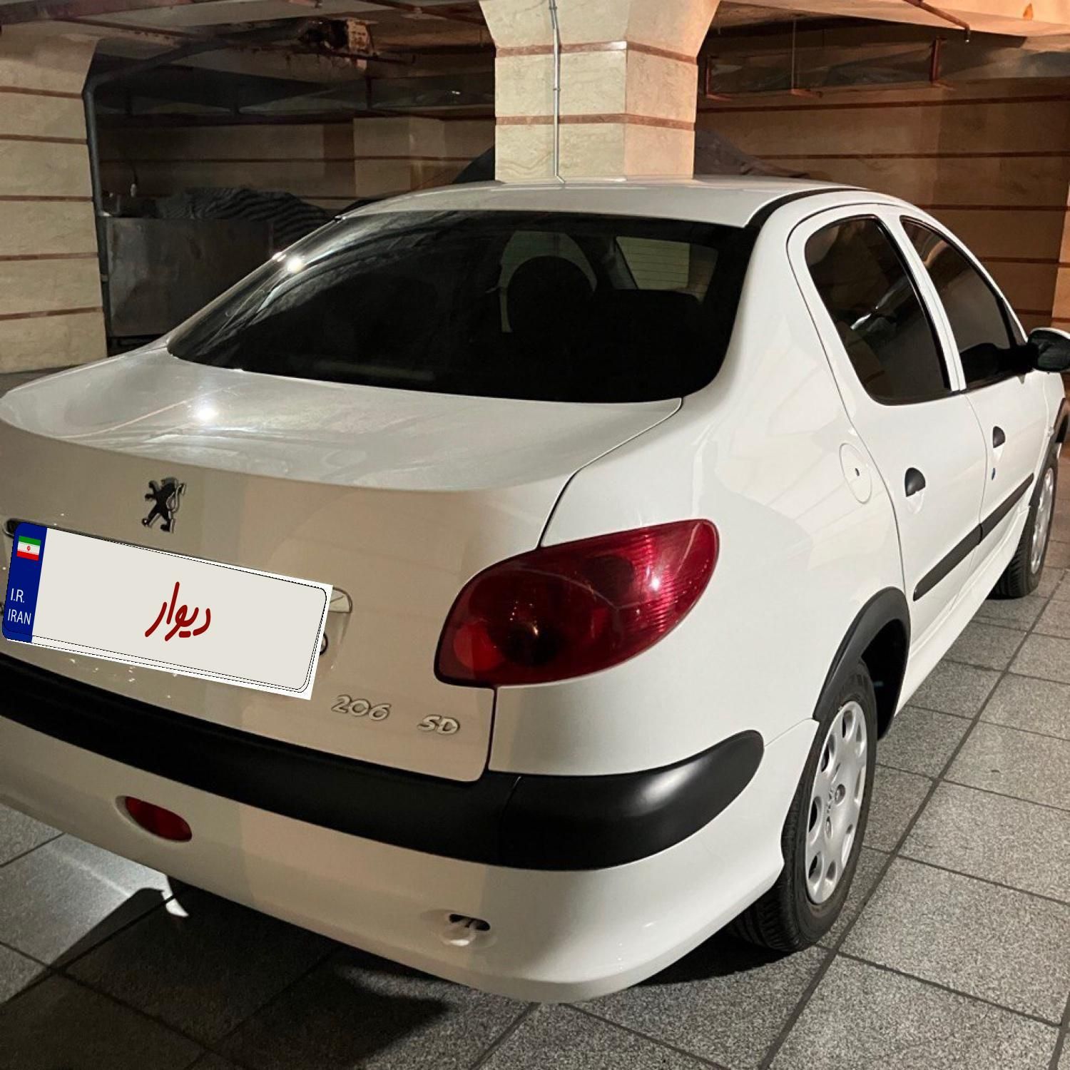 پژو ۲۰۶ صندوق دار v8 - 1399
