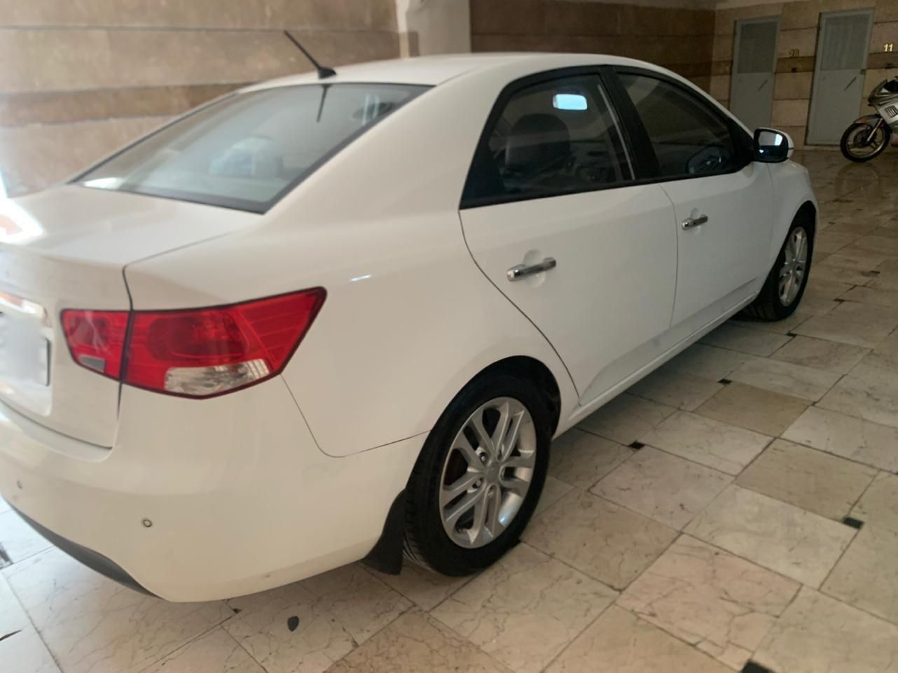 کیا سراتو 2.0 لیتر اتوماتیک GT لاین - 2017