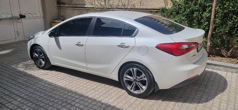 کیا سراتو 2.0 لیتر اتوماتیک GT لاین - 2016