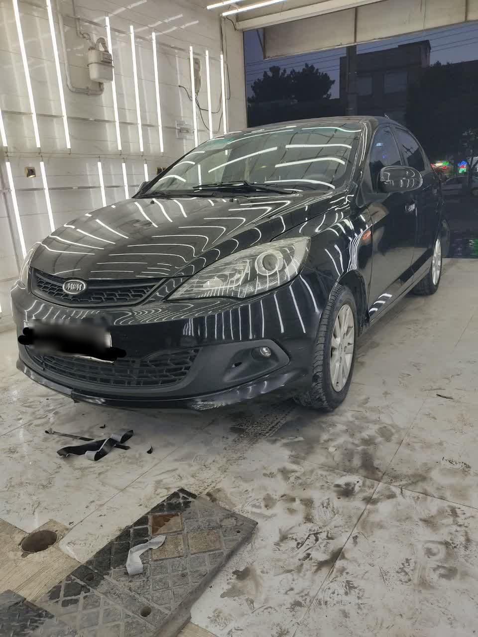 ام وی ام 315 صندوقدار اسپرت دنده‌ای - 1395