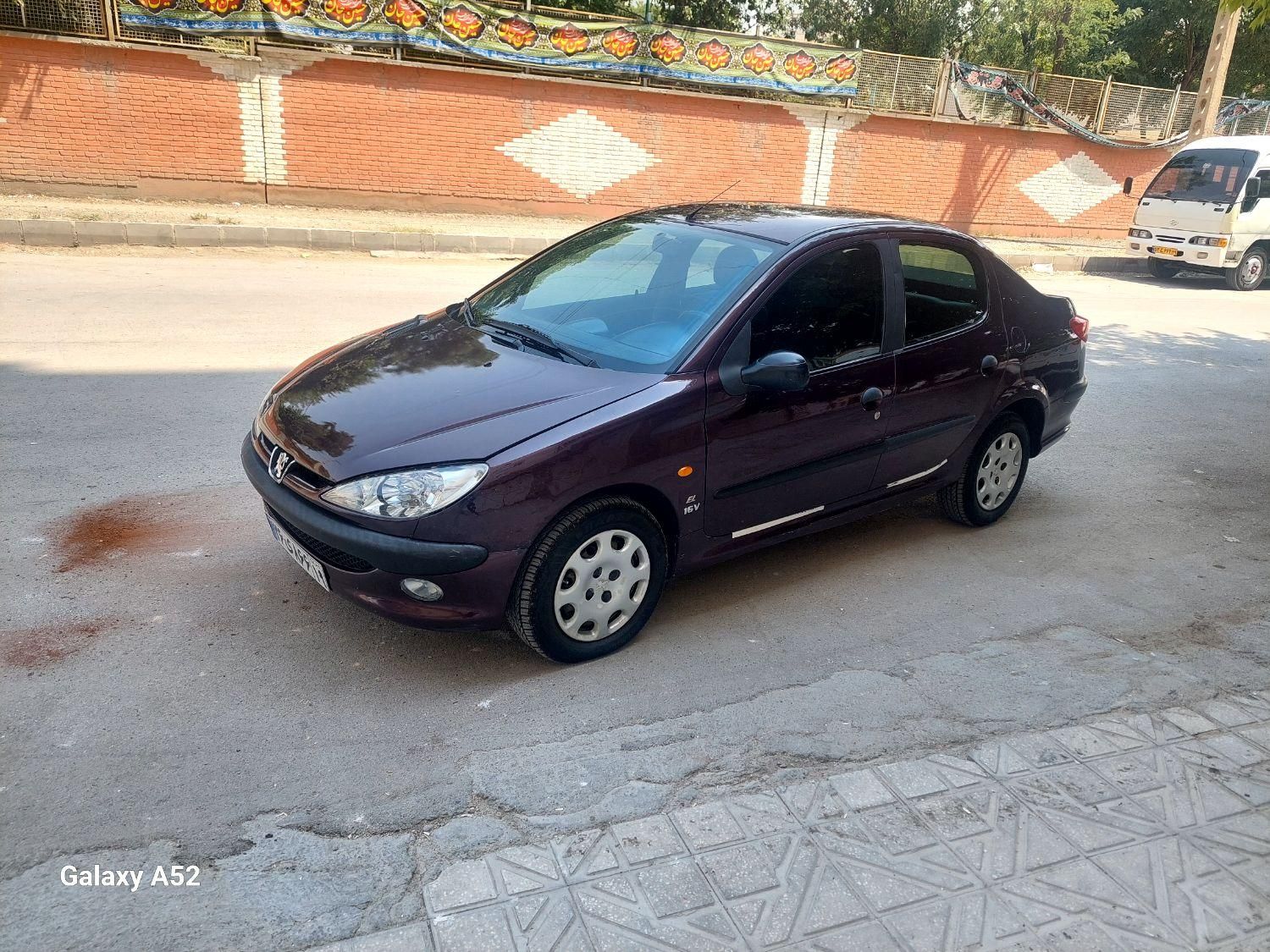 پژو ۲۰۶ صندوق دار v8 - 1390