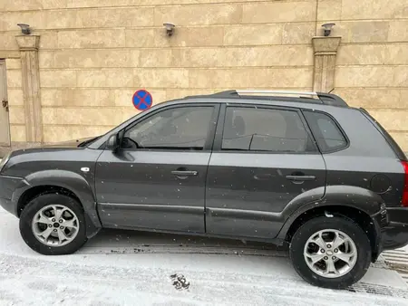 هیوندای توسان 2.7 لیتر - 2009