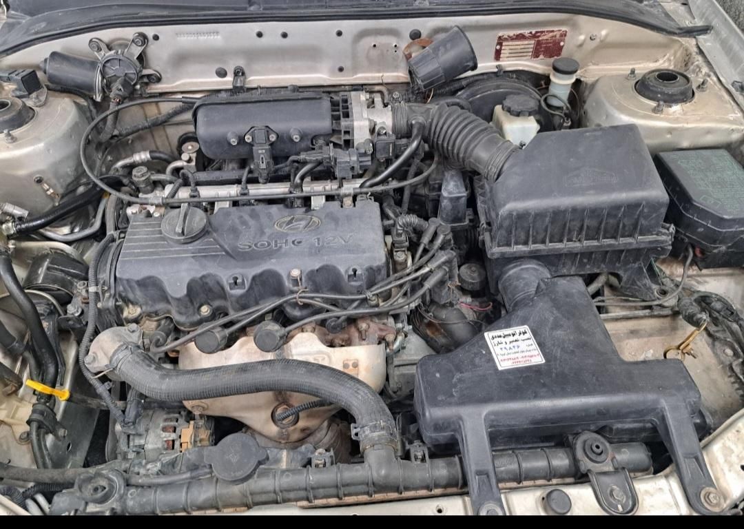 هیوندای ورنا دنده‌ ای - 1383