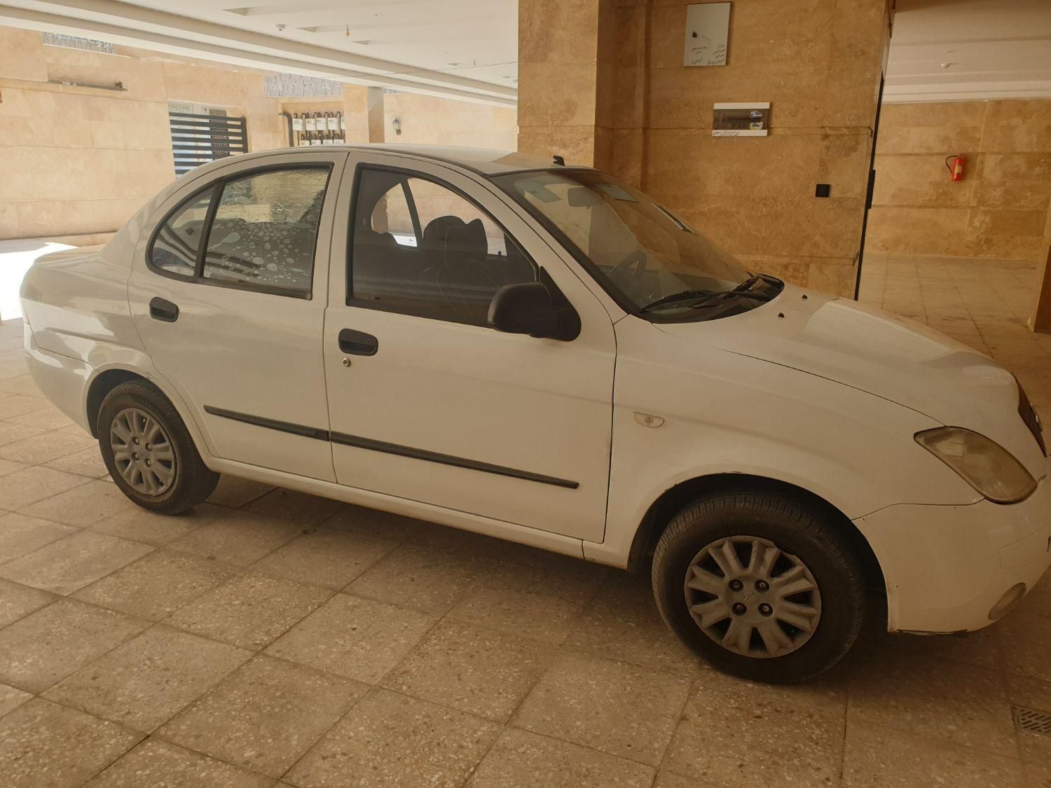 تیبا صندوق دار SX - 1396