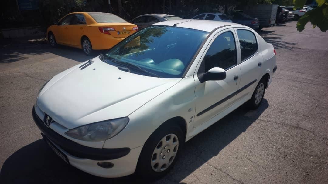پژو ۲۰۶ صندوق دار v8 - 1395