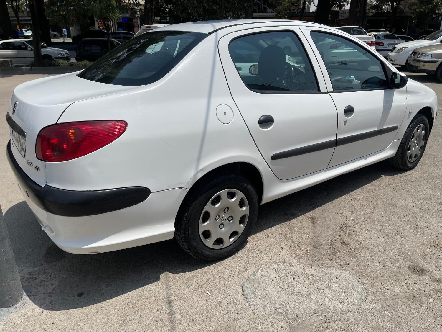 پژو ۲۰۶ صندوق دار v8 - 1397