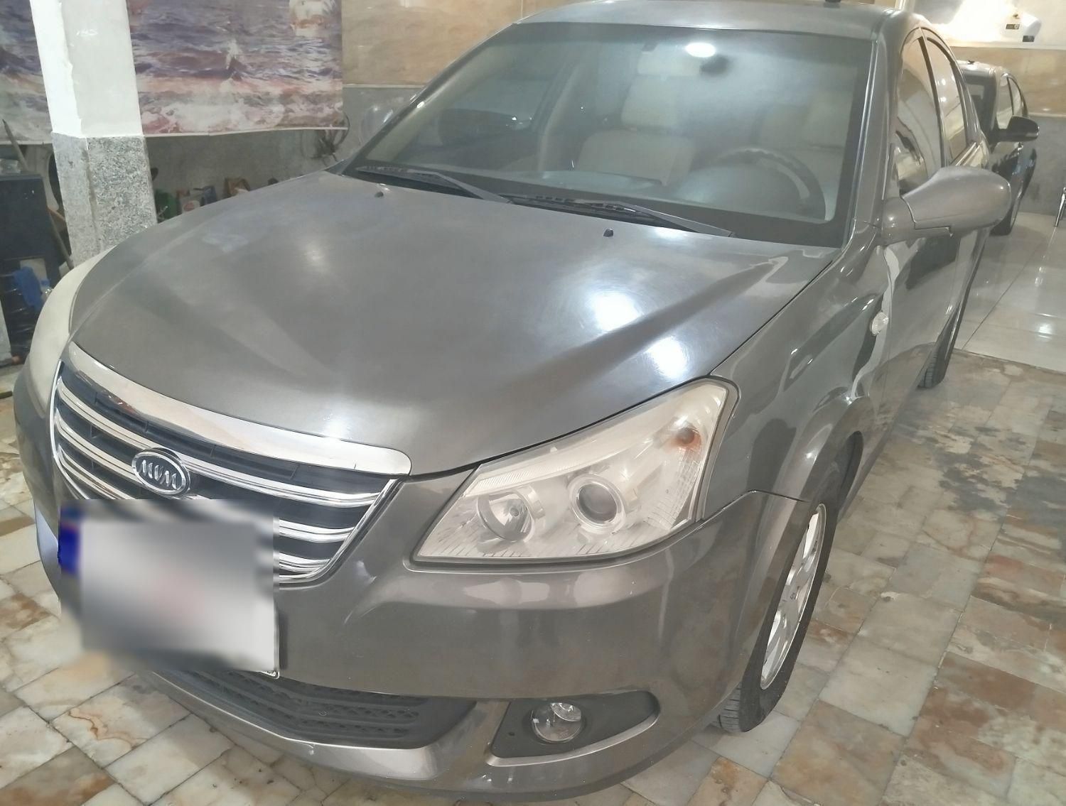ام وی ام 550 اتوماتیک - 1394