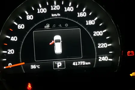 کیا سورنتو نیمه فول UM - 2016