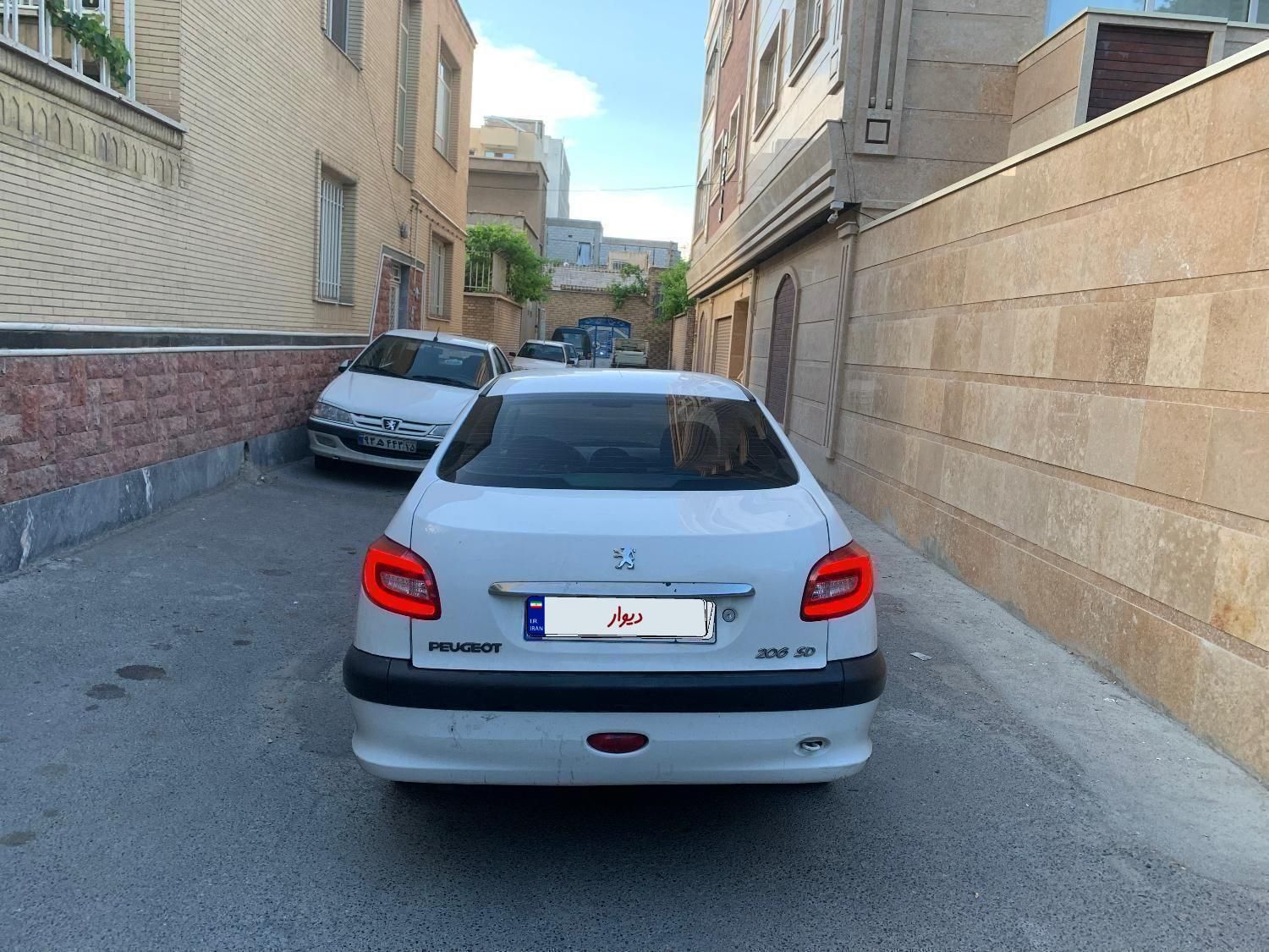 پژو ۲۰۶ صندوق دار v2 - 1391