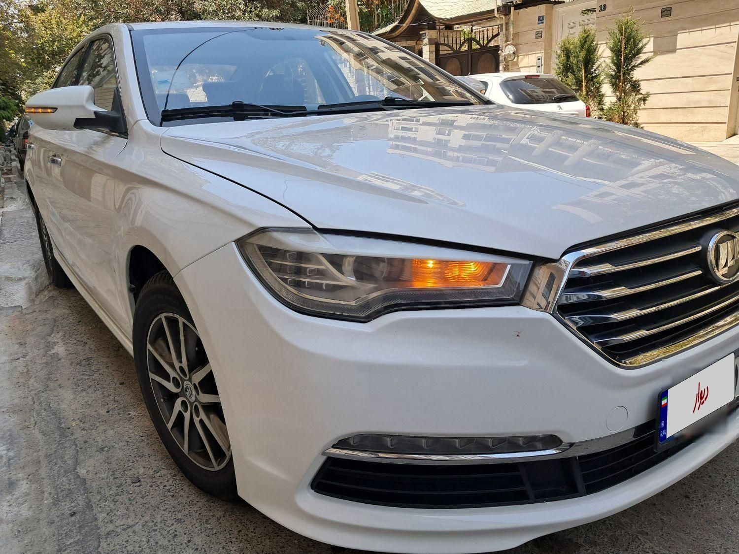 لیفان 820 اتوماتیک - 1395