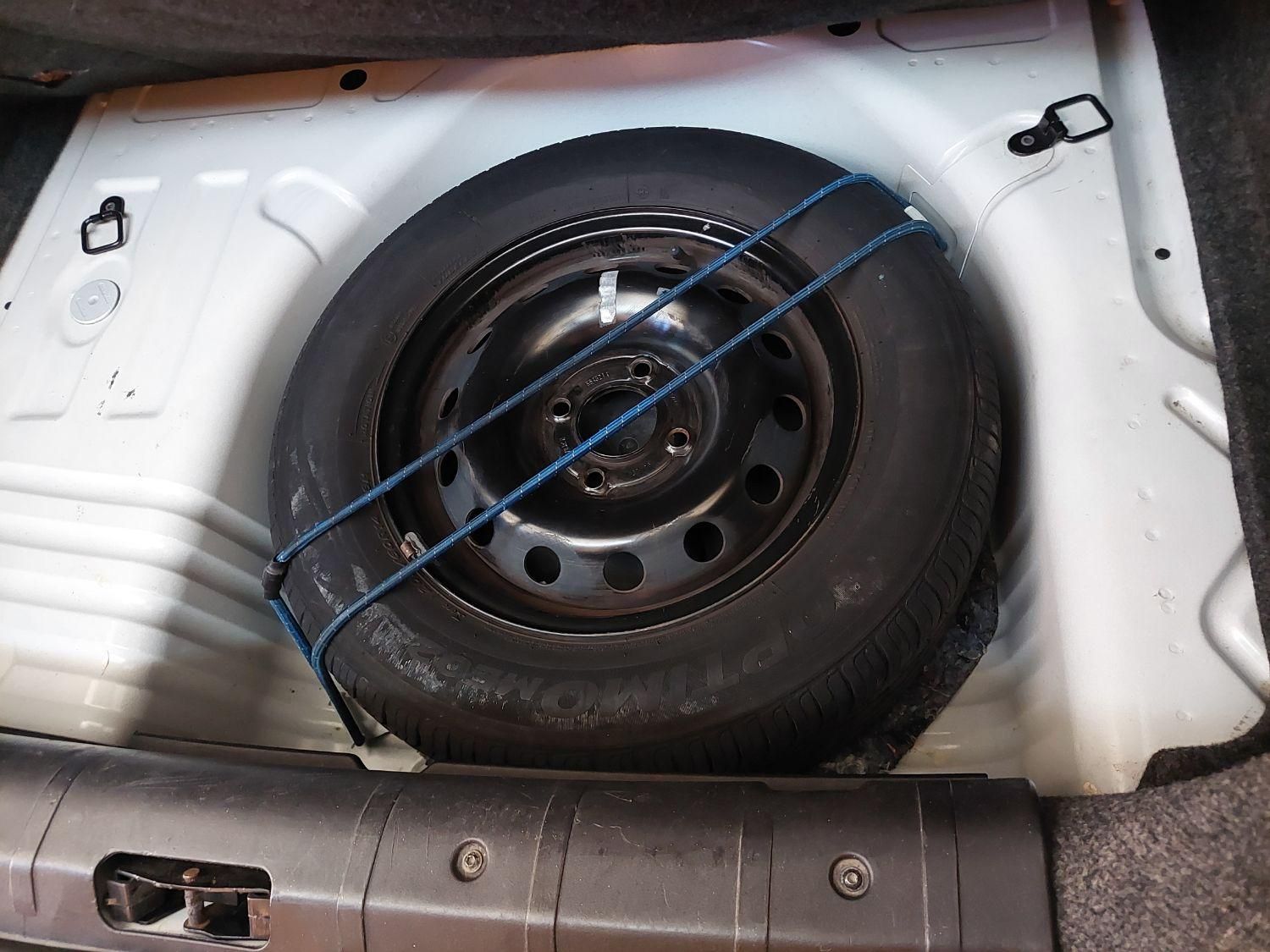 پژو ۲۰۶ صندوق دار v8 - 1395