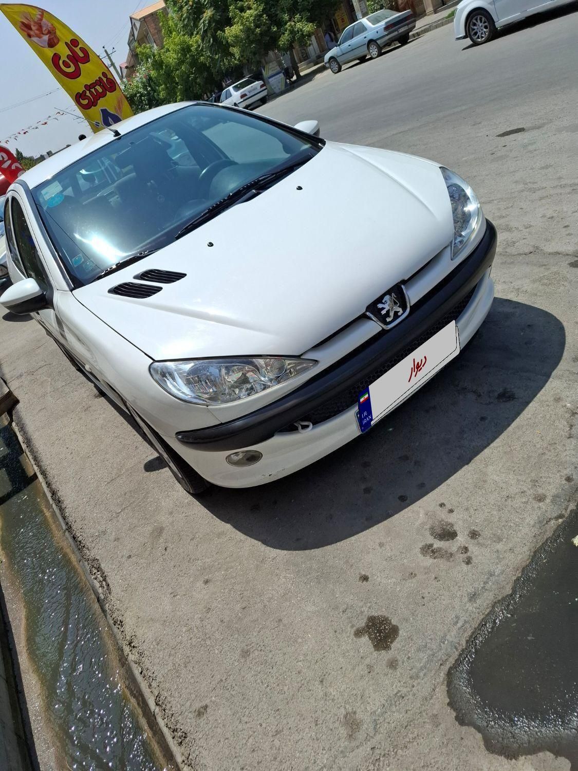 پژو ۲۰۶ صندوق دار v8 - 1390