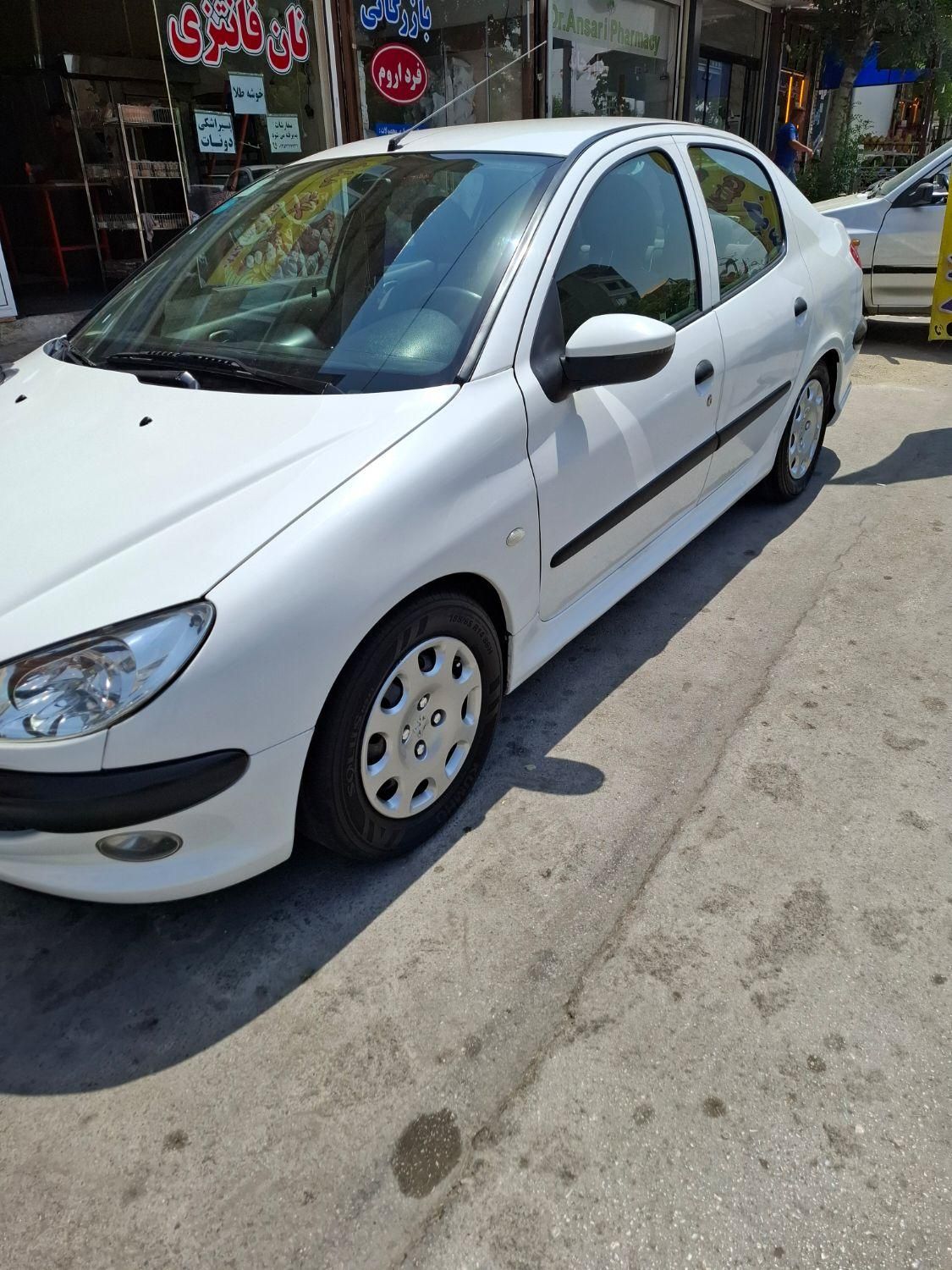 پژو ۲۰۶ صندوق دار v8 - 1390