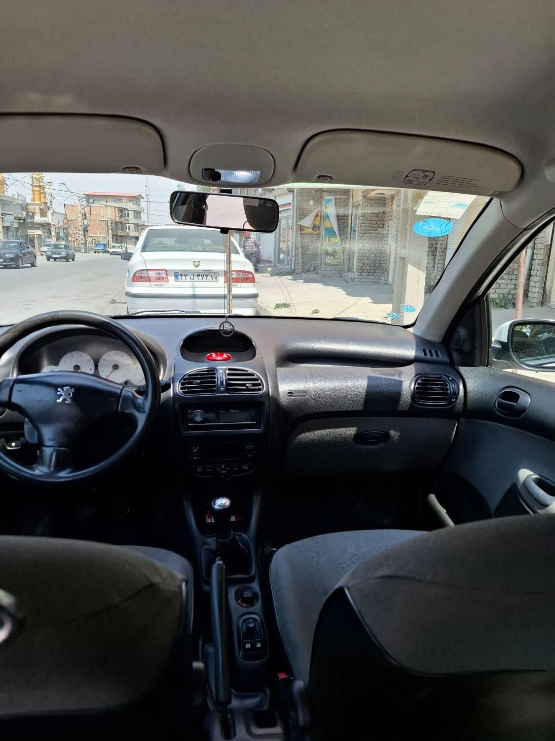 پژو ۲۰۶ صندوق دار v8 - 1390