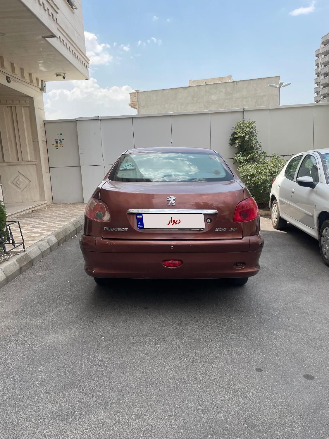 پژو ۲۰۶ صندوق دار v8 - 1390