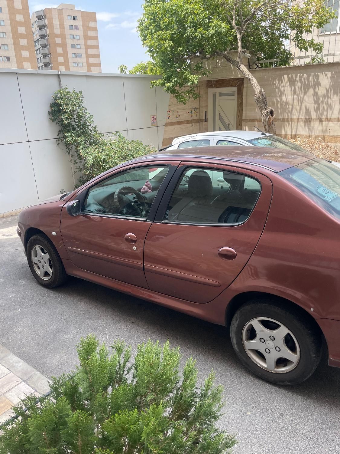 پژو ۲۰۶ صندوق دار v8 - 1390