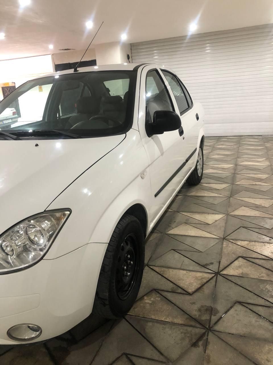 تیبا صندوق دار SX - 1401